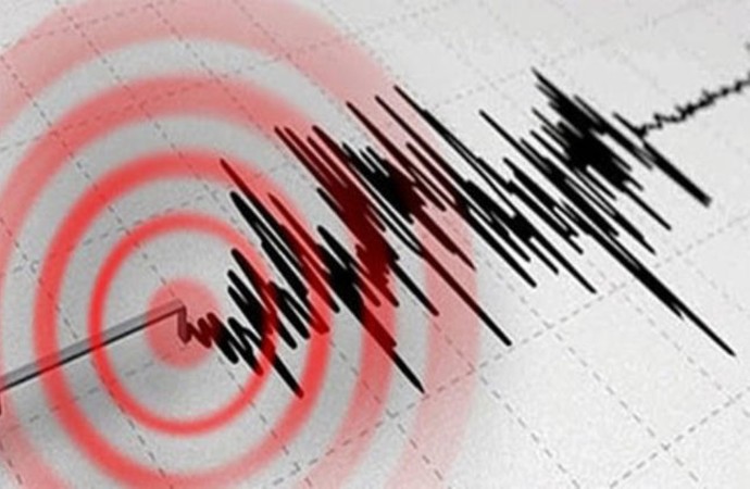 Kandilli Rasathanesi’nde açıklama yapılırken deprem oldu
