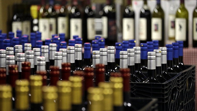Bir haftada 17 kişi sahte içki nedeniyle hayatını kaybetti; Türkiye’de neden bu kadar sahte içki üretiliyor?