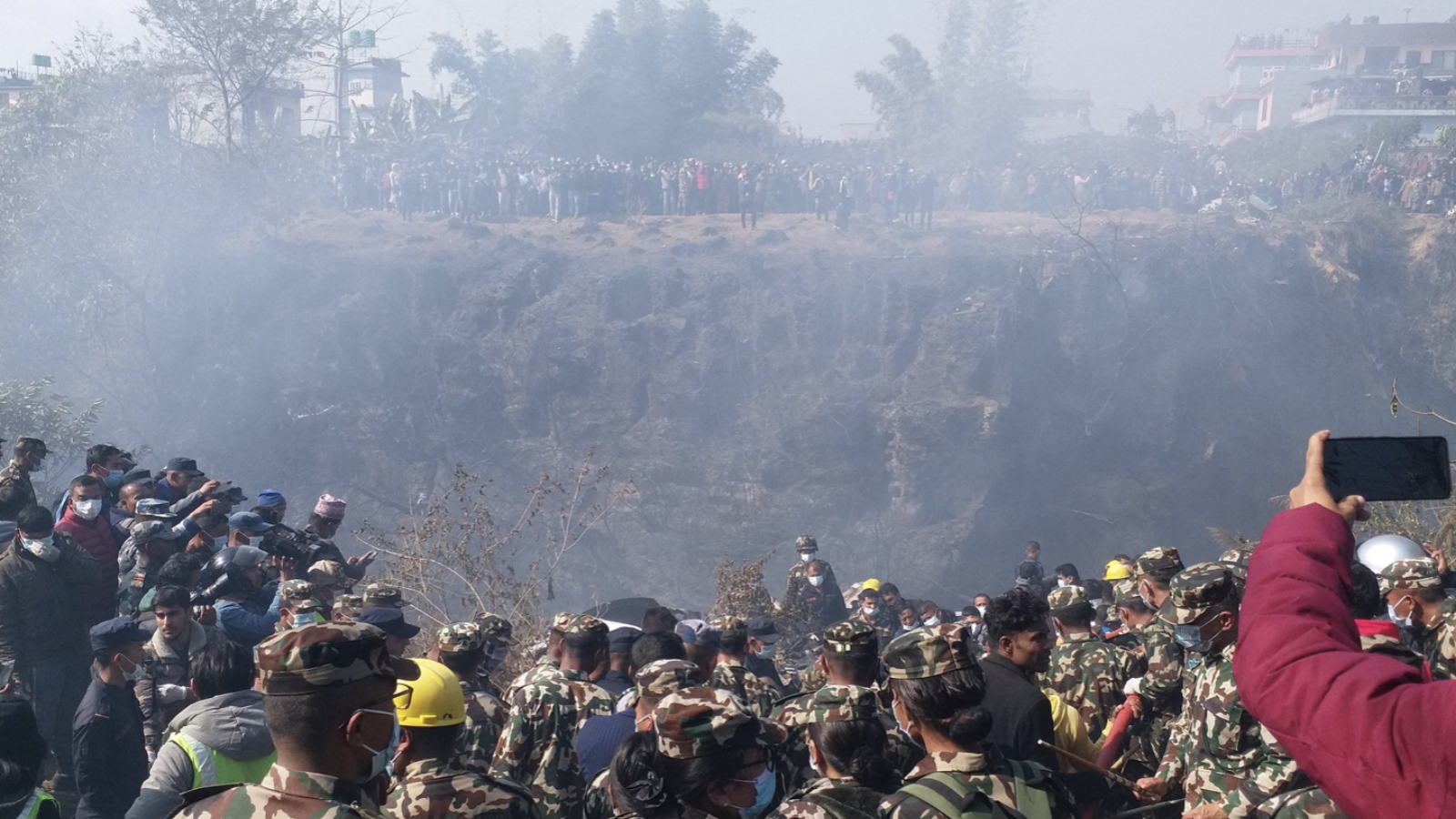 Nepal’de yolcu uçağı düştü: En az 44 kişi hayatını kaybetti